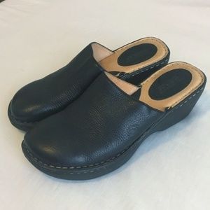 Born Black Leather Clogs Size 9